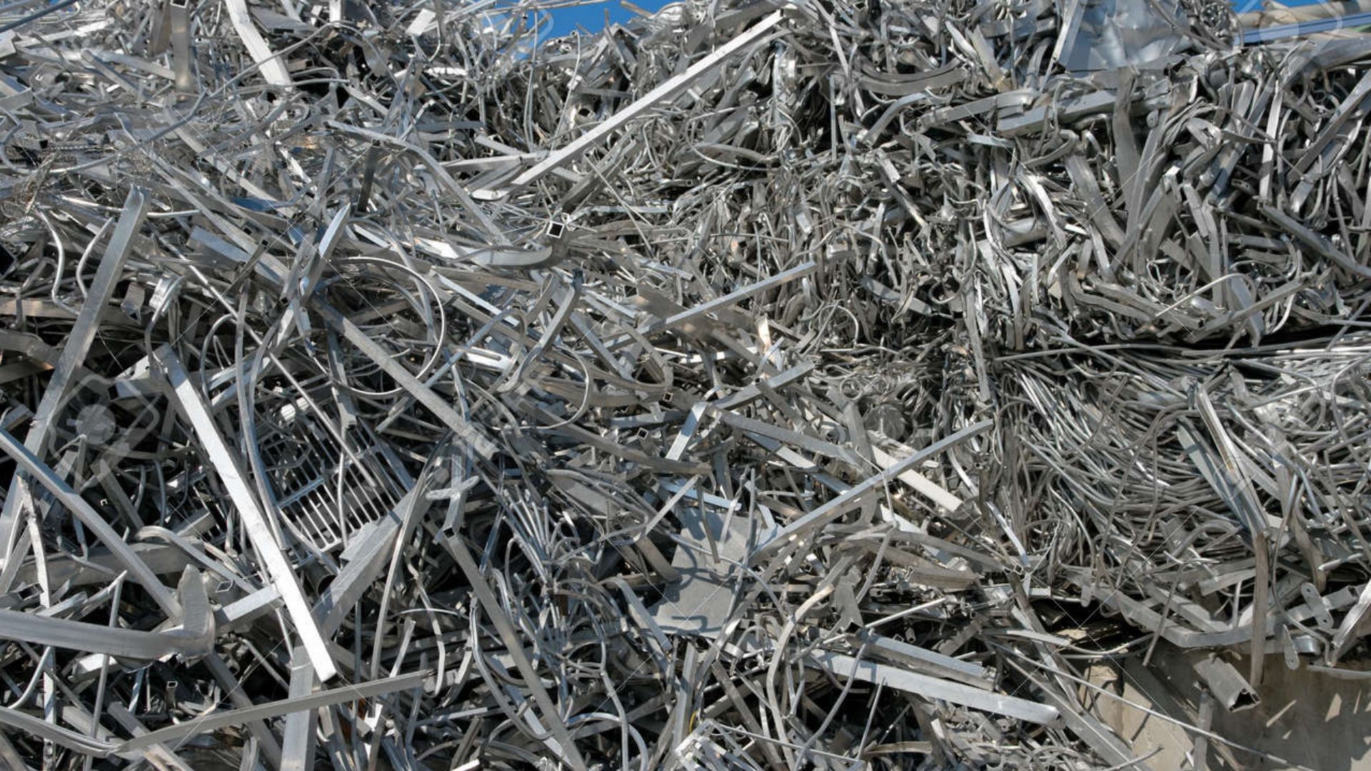 Empresa de reciclagem de alumínio: transforme resíduos em valor