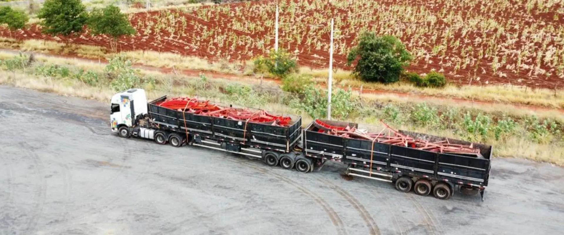 Empresa de transporte de resíduos sólidos Segurança e eficiência